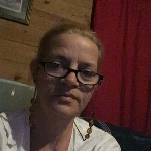 Meet your Posher, Cassandra